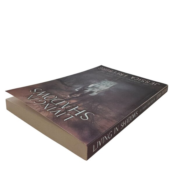 "Living In Shadows" By Jessica Freeburg Signed Paperback 2015 Clean Reads Novel - Picture 11 of 11